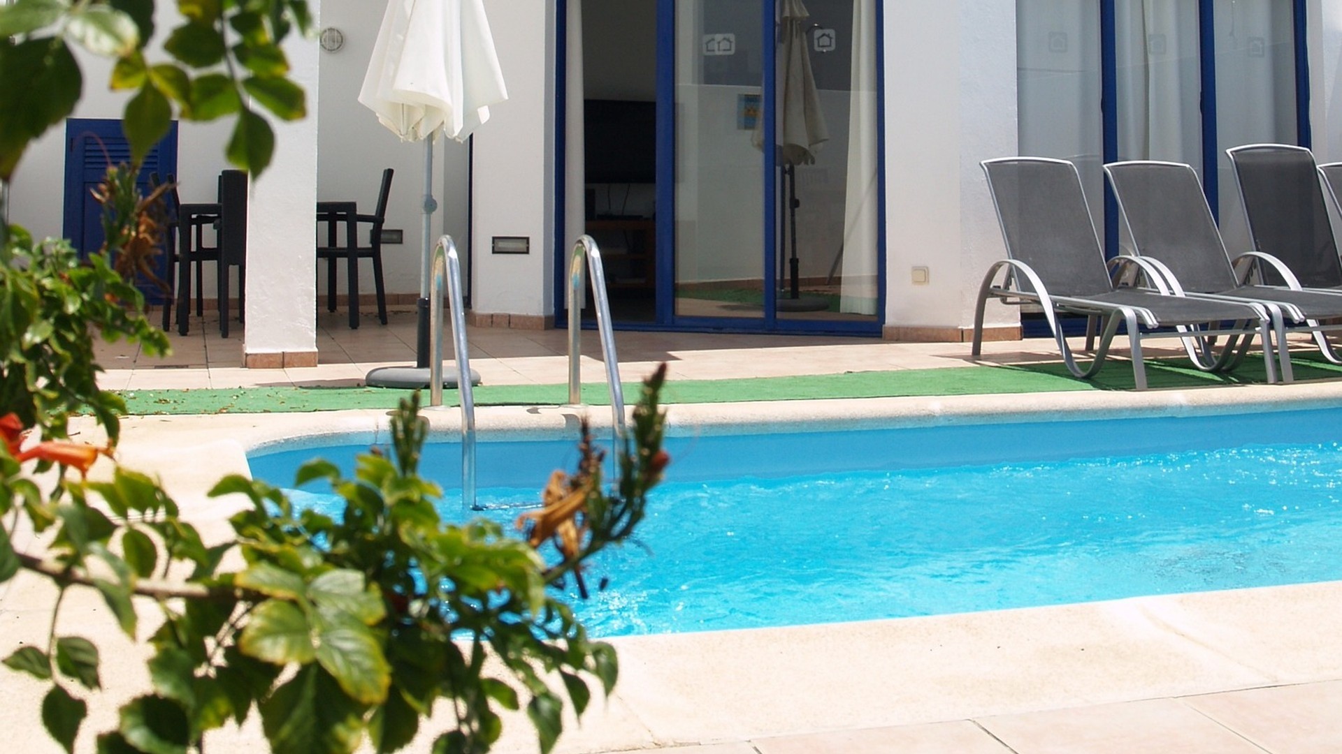 Constructores de Piscinas en Granadilla de Abona: Piscinas a Medida para Tu Hogar