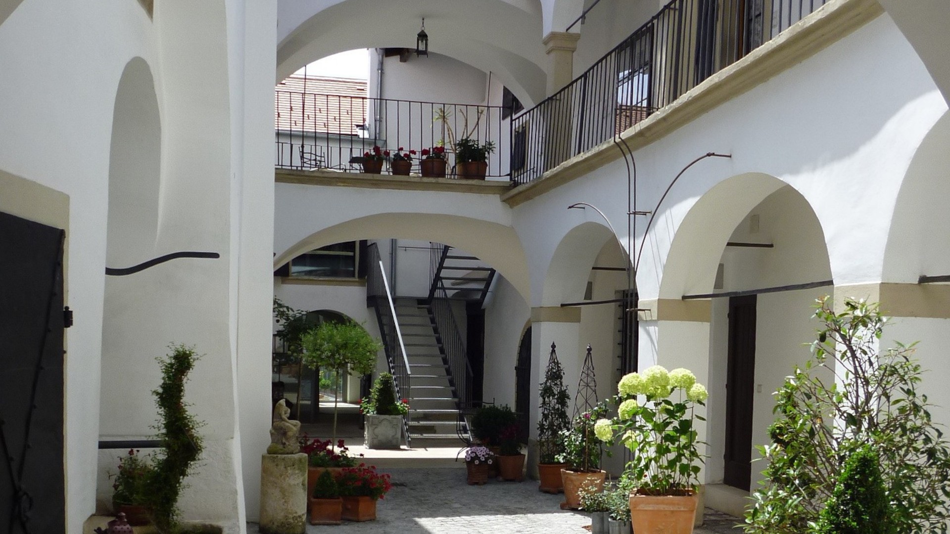 Empresas Constructoras en Arona: Calidad y Experiencia en Obras